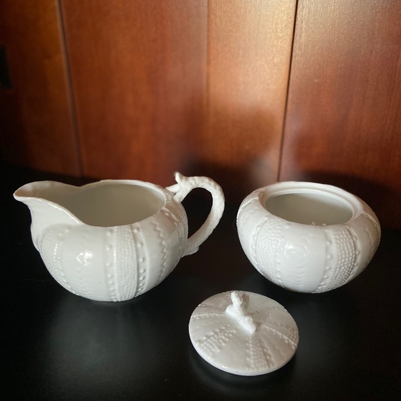 Vintage Paris Royal cream and sugar set⭐️ - Picture 2 of 5